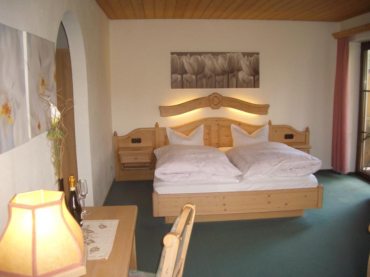 Hotel Bergblick Warmensteinach Exterior photo